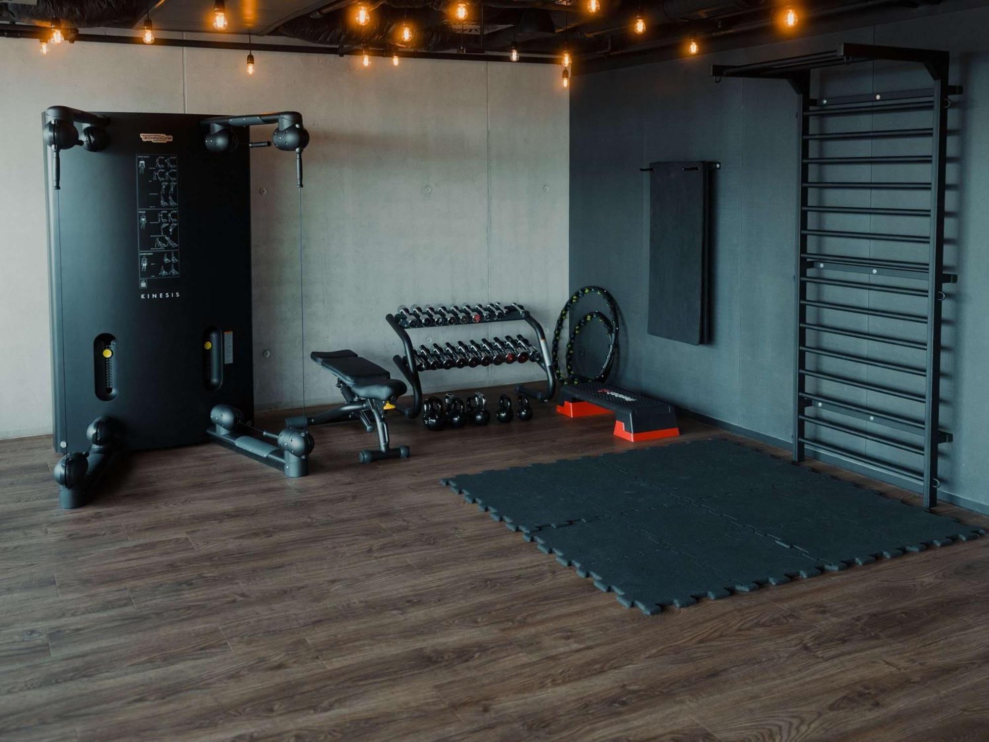 ホテル ザ ブリッジ ヴロツワフ Mギャラリー エクステリア 写真 A gym in a private home